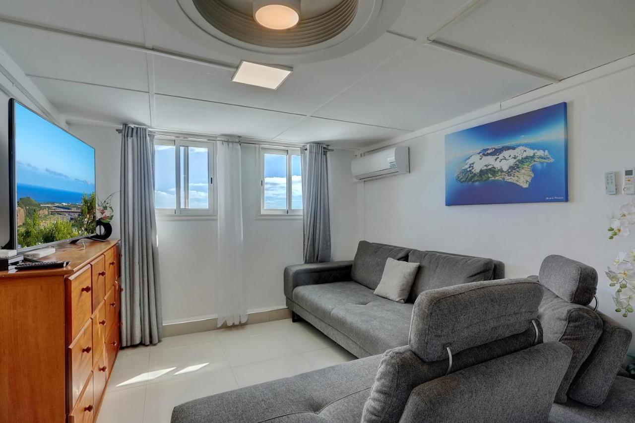 Appartement 3 Etoiles Sauna Vue Superbe Ti Kaz Miyou 2 La Possession Exterior foto